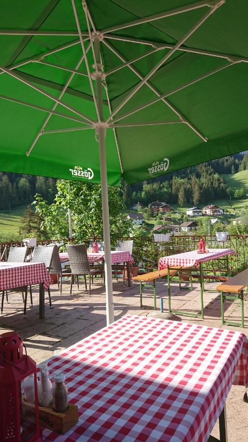 Hotel Gasthof Schönblick Russbach am Pass Gschütt Exterior foto