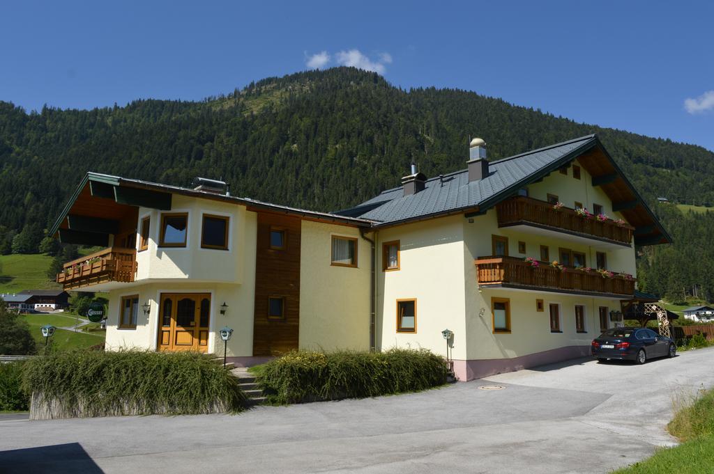 Hotel Gasthof Schönblick Russbach am Pass Gschütt Exterior foto
